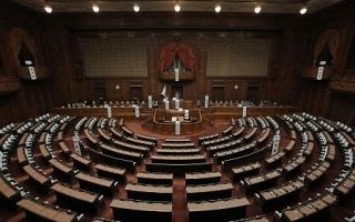 衆院、タブレット解禁見送り　歴代議長ら「権威の問題」と反対