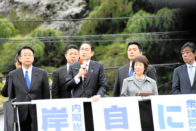 首相が島根で街頭演説「心からおわび」　党員から「恥ずかしい」の声