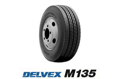 トーヨータイヤが耐摩耗性能と低燃費性能を両立した小型トラック用リブタイヤ「DELVEX M135」を発売