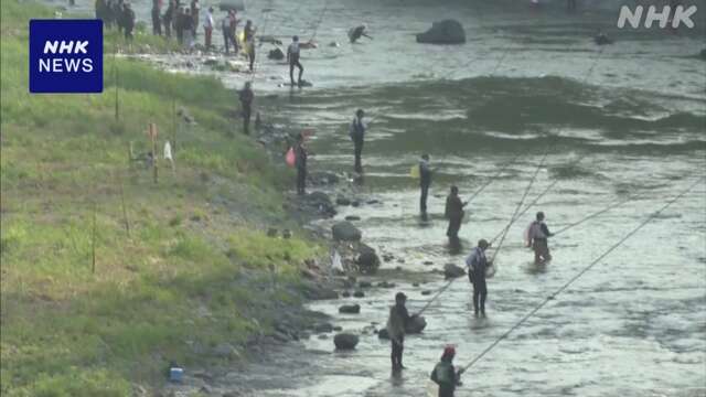 埼玉 秩父 荒川でアユ釣りが解禁 朝早くから多くの釣り人