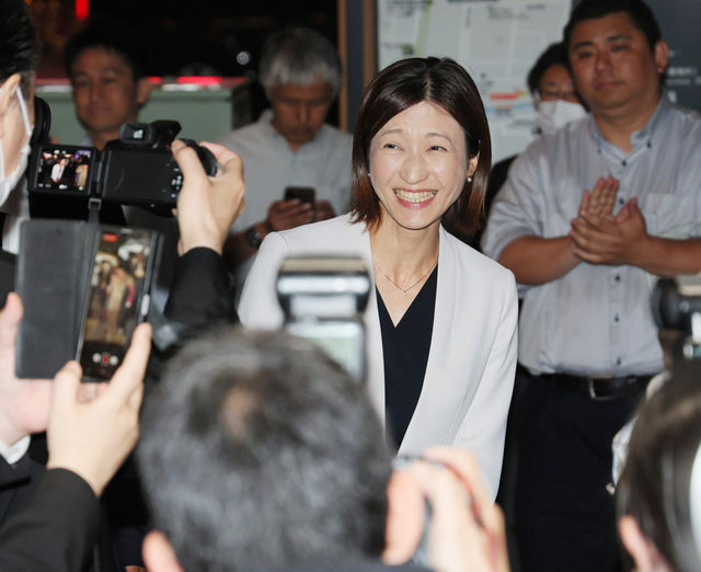 衆院東京15区、割れた自民支持層の票　須藤元気氏らの敗戦の弁は