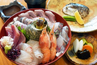 宮崎の海幸丼、おいしさ満喫　延岡の6店でフェア　6月30日まで