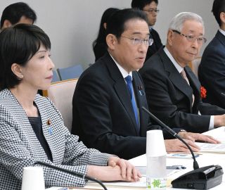 岸田首相「関係国と質の高い情報交換できるようになった」特定秘密保護法を評価　情報保全諮問会議