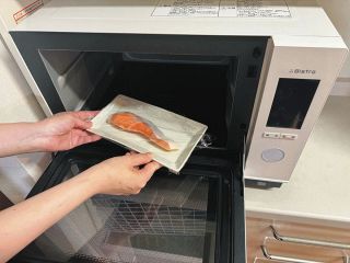 ＜食問＞冷凍切り身魚　おいしく楽に焼きたい