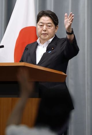 首相、情報収集を指示　官房長官ら緊急参集