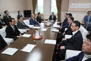 公明、自民案に賛成検討＝規正法改正で修正協議