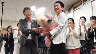 【動画】「挑戦の思い湧いてくる」　蓮舫氏、都議会に出馬あいさつ　都知事選