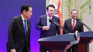 日中韓首脳会談： 安保巡る課題が鮮明に