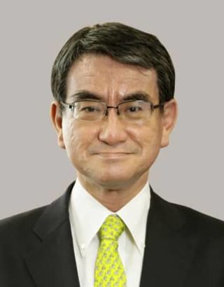 中国企業ロゴ入り再エネ会議廃止　官房長官、不適切と河野氏に注意