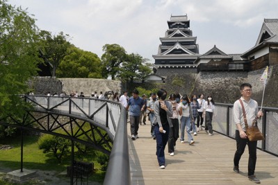 熊本城、復興も「観光資源」に　5年目の空中回廊、客足も回復