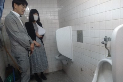 トイレが50年前のまま…知事が高校視察「インパクトある」　奈良