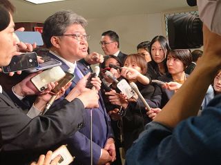 東京都知事選　自民党が小池百合子氏支援へ