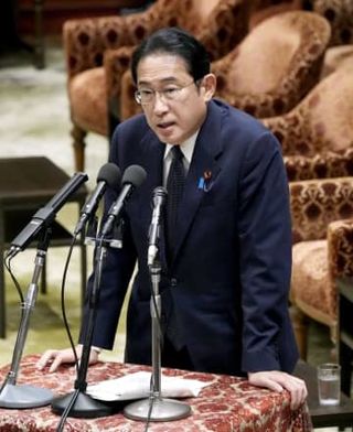 旧文書通信費、会期中は明言せず　首相「国会が取り組む」