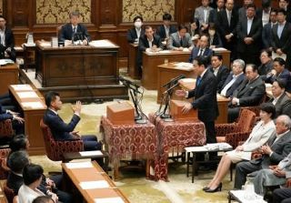 岸田首相、衆院解散要求を拒否　「結果出すことに専念」