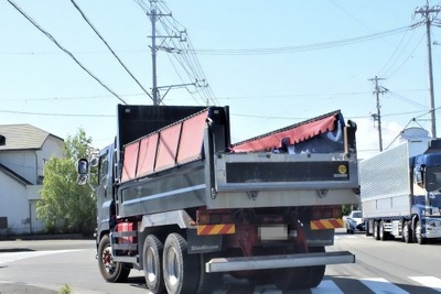 あっ、左折に注意！ 歩行者と運転手が知るべき「死角」…意識調査