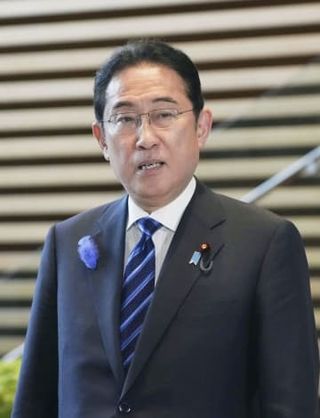 堀井氏家宅捜索を野党が批判　首相「強い危機感」