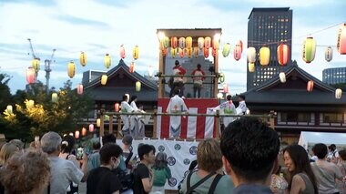 猛暑吹き飛ばす盆踊り大会開幕　東京・増上寺に3000人