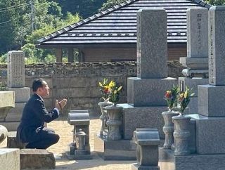 首相、広島で岸田家の墓参り　地元、６日は原爆死没者慰霊式へ