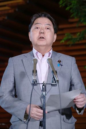 林官房長官、冷静な判断呼び掛け＝野党、国会で説明要求