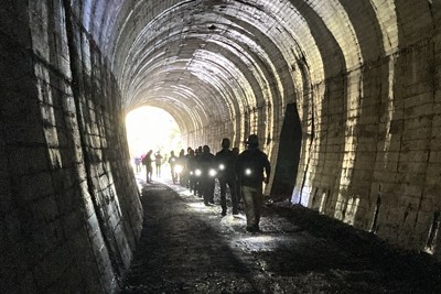 開通してたらどんな未来が…未完の鉄路たどるツアー　町課長が企画