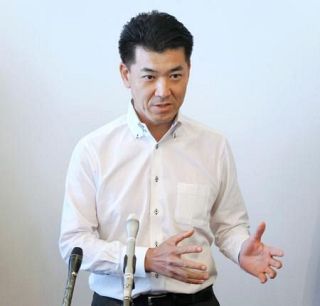 泉氏反論「私は若手だ」　立民代表選巡る質問に気色ばむ