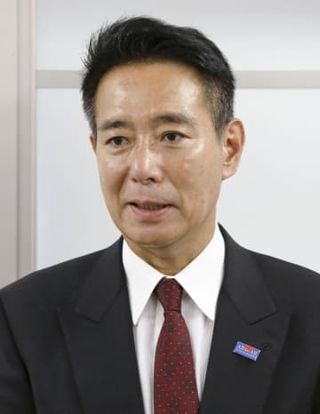 前原氏、葬儀に名前入り供花　公選法違反の可能性