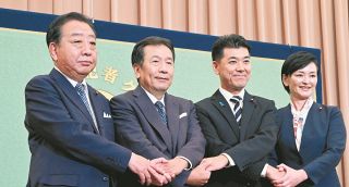 立憲4候補、物価高をどう解消？　手法まっぷたつ　野田、枝野両氏は給付を主張　泉、吉田両氏は消費減税