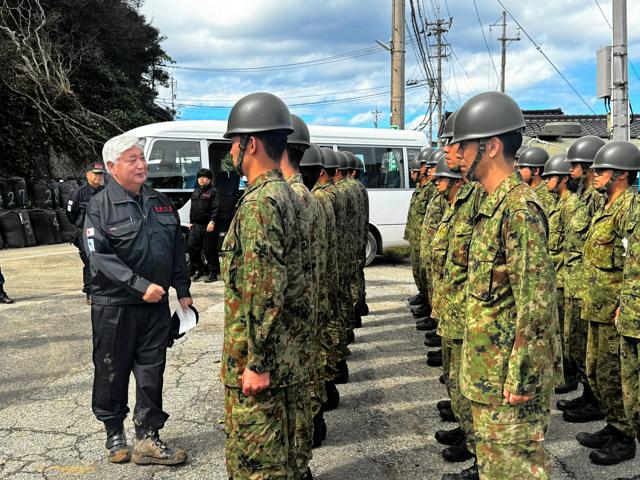 中谷防衛相が能登の被災地を視察　自衛隊員の処遇改善にも意欲