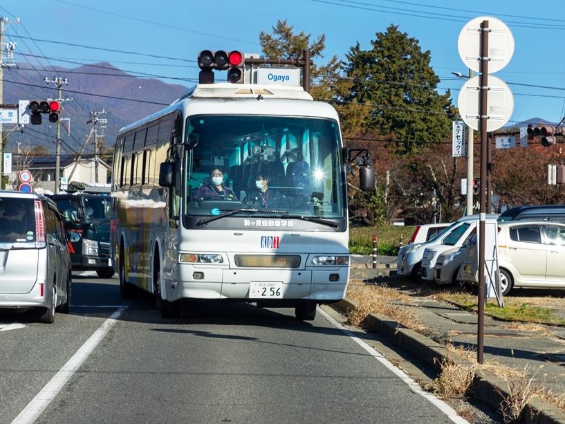 「そのバスとっとと行けや」だと？　バスの走行特性を知って広〜い心で接していただきたいもので……