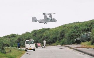 公道に戦車…与那国島の日常を「防衛力強化」の声が塗りつぶす　「米軍と自衛隊に囲われた」島民の危機感　