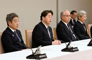 「各党の理解と協力得る努力を」　林官房長官、事務次官に訓示