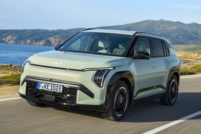 キアの新型電動SUV『EV3』、2025年欧州カーオブザイヤー最終選考に