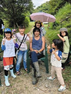 ＜Re Life ローカルへ＞35・土・泥から腸内細菌　伸びる子　遊んでこそ